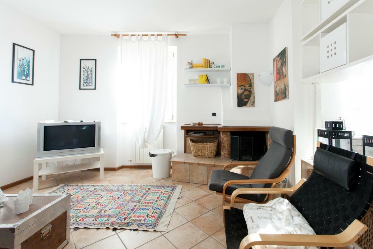 Roxy House Apartment อัสซิซี ภายนอก รูปภาพ